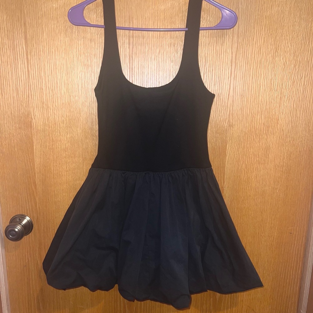 DISSH Bubble Hem Mini Dress Womens 4 Black Sleeveless‎ Scoop Neck DQF11111BK.600